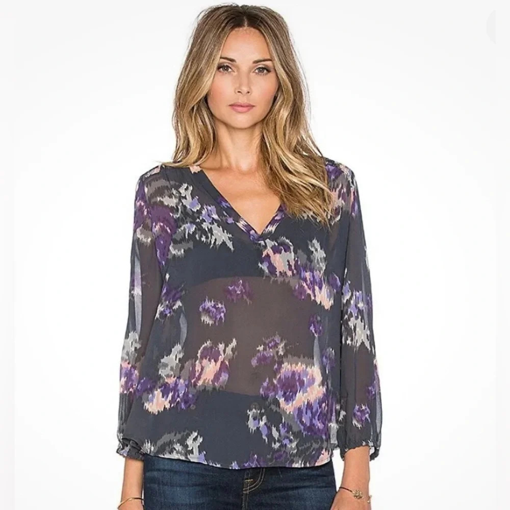 Joie Blouse Womens Small Gray Purple Floral Silk Smocked V-Neck 3/4 Sleeve